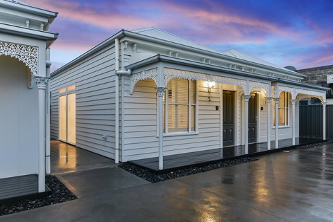 Aloha Central Luxury Apartments - Accommodation Mooloolaba 21