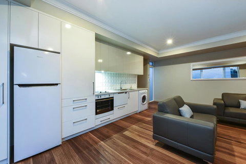 Aloha Central Luxury Apartments - Accommodation Mooloolaba 29