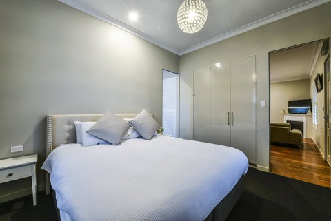 Aloha Central Luxury Apartments - Accommodation Mooloolaba 14