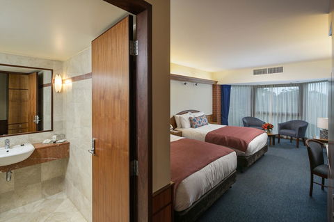 Arkaba Hotel - Accommodation Mooloolaba 2
