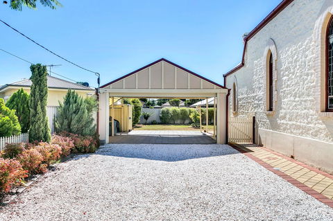 \'THE CHURCH\' Guest Home, Gawler Barossa Region - Accommodation Mooloolaba 11