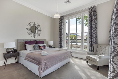 Grandview Accommodation - The Elm Tree Apartments - Accommodation Mooloolaba 9