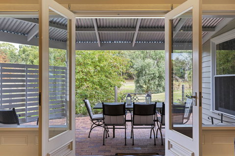 Grandview Accommodation - The Elm Tree Apartments - Accommodation Mooloolaba 18