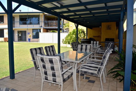 Longbeach Apartments - Accommodation Mooloolaba 4