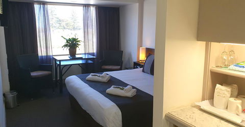 Nightcap At Hotel Victor - Accommodation Mooloolaba 1