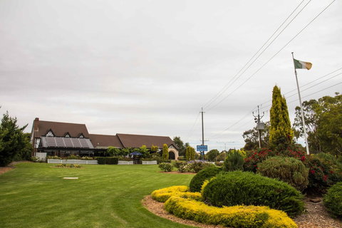 Mick O\'Sheas - Accommodation Mooloolaba 35