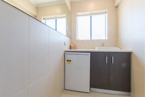 Mick O\'Sheas - Accommodation Mooloolaba 27