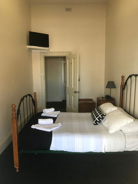 Grosvenor Hotel - Accommodation Mooloolaba 5