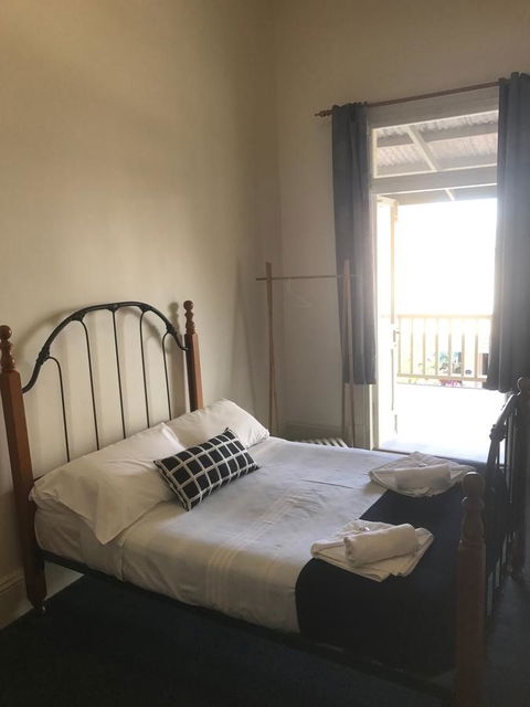 Grosvenor Hotel - Accommodation Mooloolaba 3