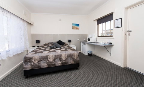 Blue Lake Motel - Accommodation Mooloolaba 4
