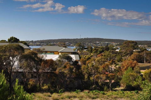Baywatch - Accommodation Mooloolaba 7