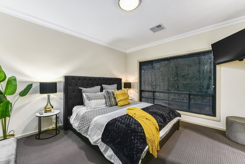 Accommodation On Lansell 2 - Accommodation Mooloolaba 1
