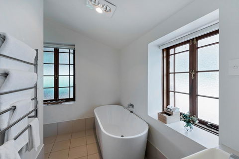 Jacobs Estate Cottage - Accommodation Mooloolaba 6