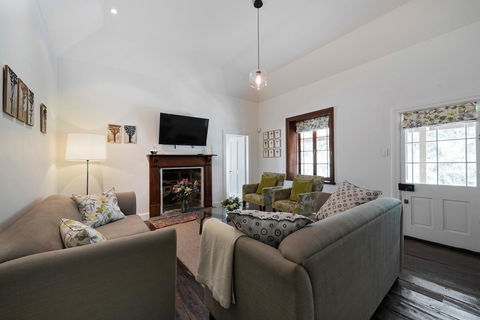 Jacobs Estate Cottage - Accommodation Mooloolaba 4