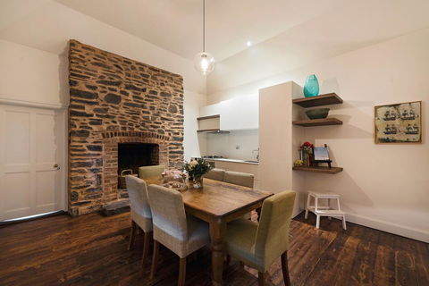 Jacobs Estate Cottage - Accommodation Mooloolaba 5