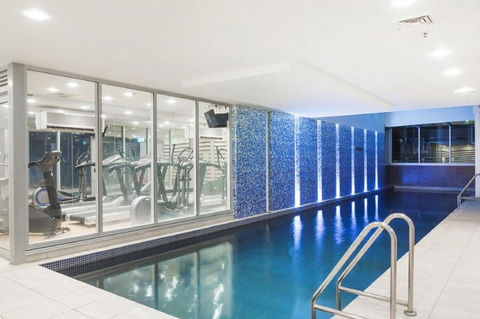 Glenelg Skyline Penthouse - Accommodation Mooloolaba 1