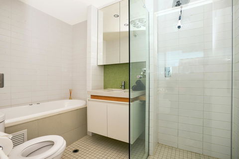 Glenelg Skyline Penthouse - Accommodation Mooloolaba 42