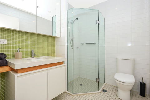Glenelg Skyline Penthouse - Accommodation Mooloolaba 41