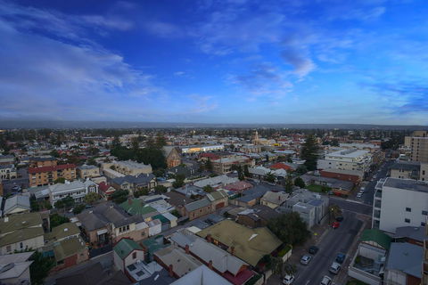 Glenelg Skyline Penthouse - Accommodation Mooloolaba 26