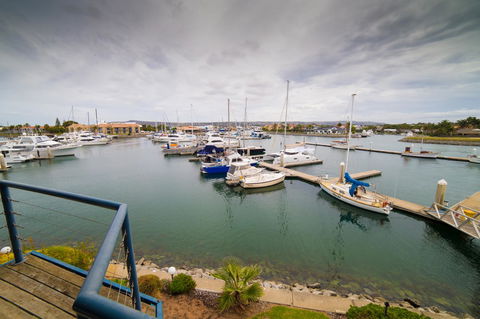Marina Reflections - Accommodation Mooloolaba 9