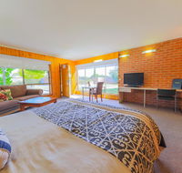 Country Roads Motor Inn Naracoorte - Accommodation Mooloolaba