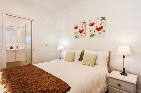The Folly - Accommodation Mooloolaba 5