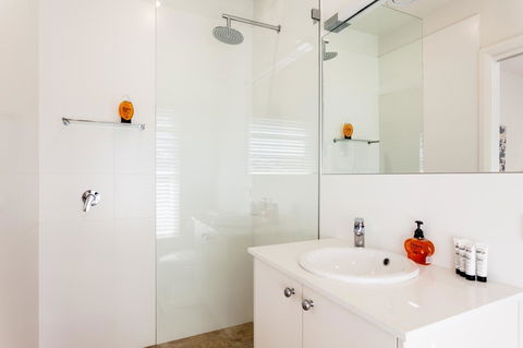 The Folly - Accommodation Mooloolaba 6