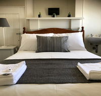 Cornwall Hotel - Accommodation Mooloolaba