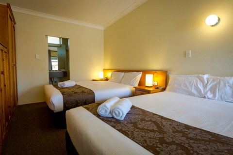 Abcot Inn - Accommodation Mooloolaba 18