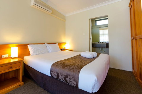 Abcot Inn - Accommodation Mooloolaba 19