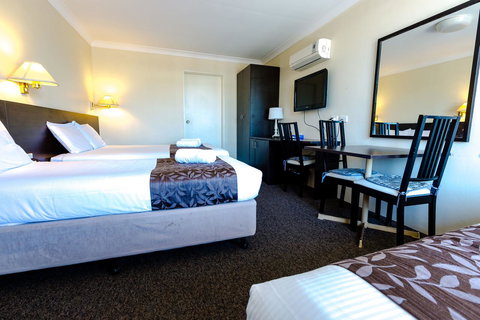 Abcot Inn - Accommodation Mooloolaba 8