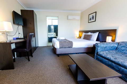 Abcot Inn - Accommodation Mooloolaba 14