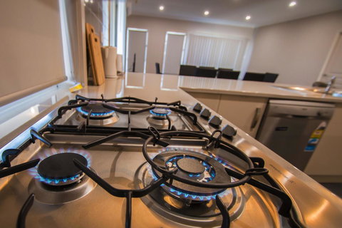 Serene Shores - Accommodation Mooloolaba 4