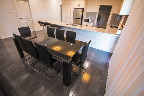 Serene Shores - Accommodation Mooloolaba 3