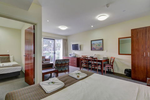 Strath Motel - Accommodation Mooloolaba 3