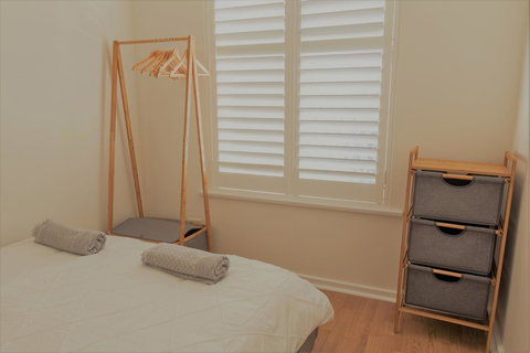 Henley Beach South, Amazing Views, Huge Private Balcony! - Accommodation Mooloolaba 13