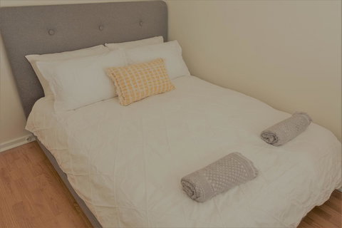 Henley Beach South, Amazing Views, Huge Private Balcony! - Accommodation Mooloolaba 15