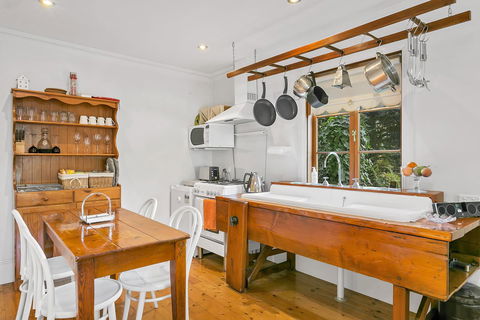 Aldgate Creek Cottage Bed And Breakfast - Accommodation Mooloolaba 5