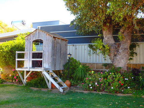 Lazy Lobster Holiday Units & Chalets - Accommodation Mooloolaba 21