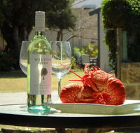 Lazy Lobster Holiday Units  Chalets - Accommodation Mooloolaba