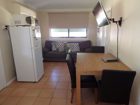Lazy Lobster Holiday Units & Chalets - Accommodation Mooloolaba 5