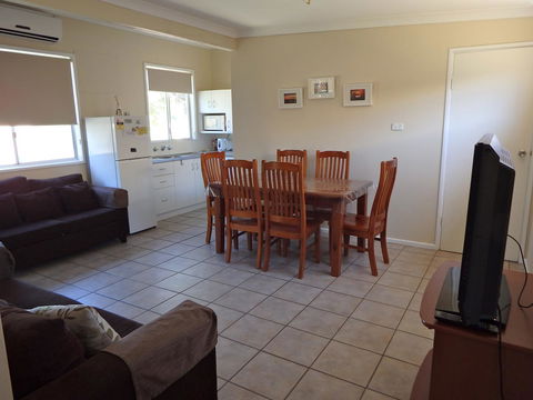 Lazy Lobster Holiday Units & Chalets - Accommodation Mooloolaba 23
