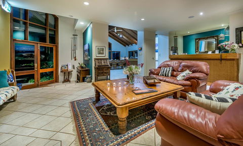 Chimes Spa Retreat - Accommodation Mooloolaba 4