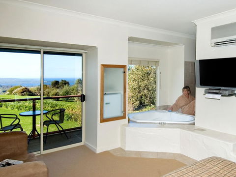 Chimes Spa Retreat - Accommodation Mooloolaba 38