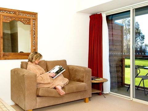 Chimes Spa Retreat - Accommodation Mooloolaba 37