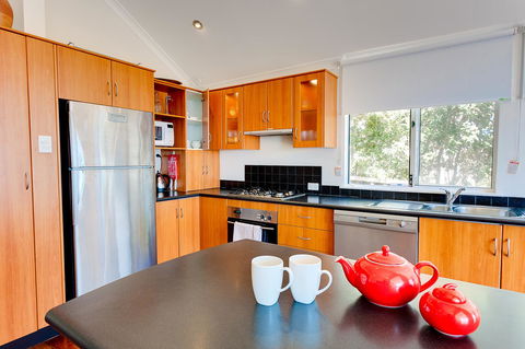 Cottesloe Beach House I - Accommodation Mooloolaba 6