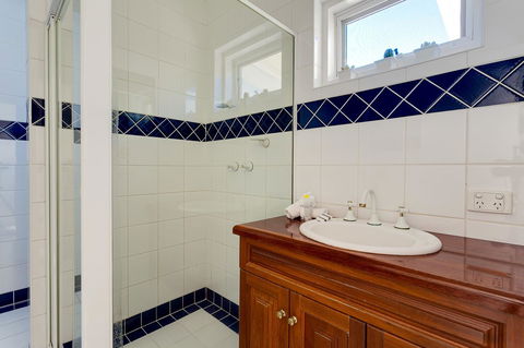 Cottesloe Beach House I - Accommodation Mooloolaba 16