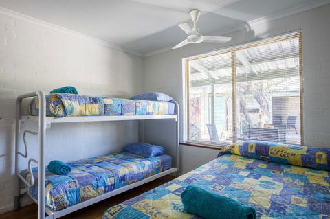 Shark Bay Seafront Apartments - Accommodation Mooloolaba 28