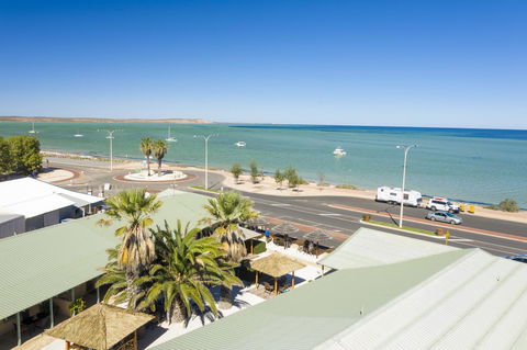 Shark Bay Seafront Apartments - Accommodation Mooloolaba 26