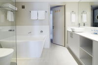 Book Scarborough Accommodation Vacations Accommodation Mooloolaba Accommodation Mooloolaba